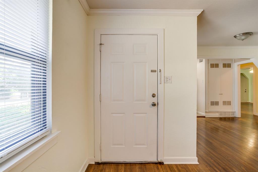 4713 Kilpatrick Avenue Property Photo 4