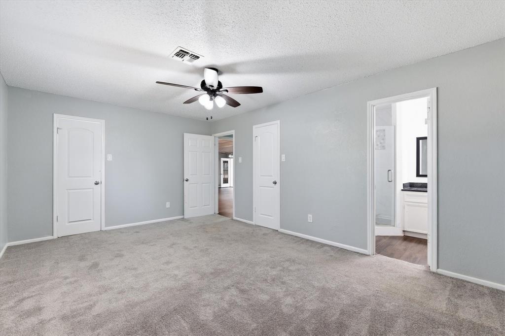 140 Towne West Drive Property Photo 16
