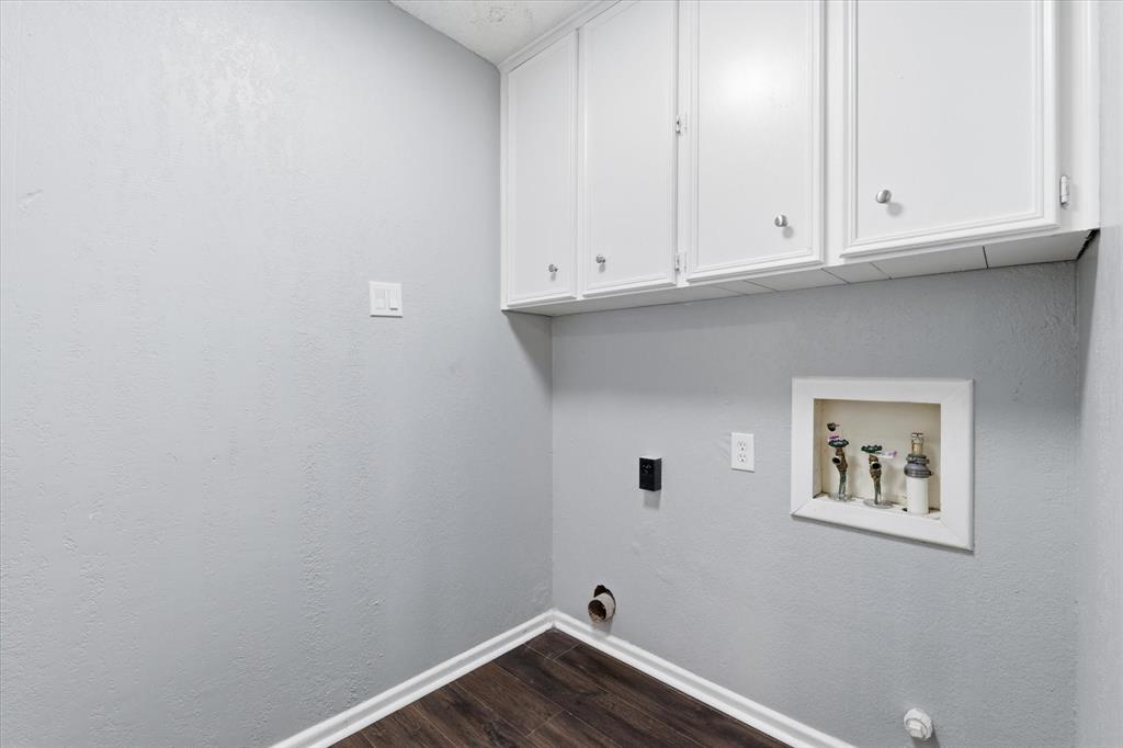 140 Towne West Drive Property Photo 24