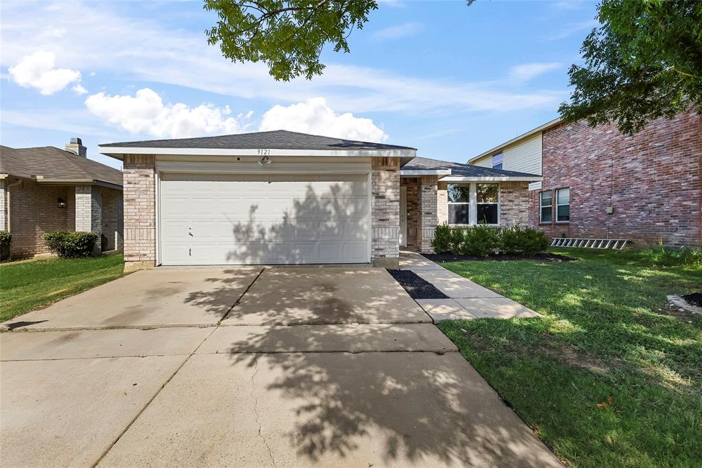9121 Riding Stable Lane Property Photo 1
