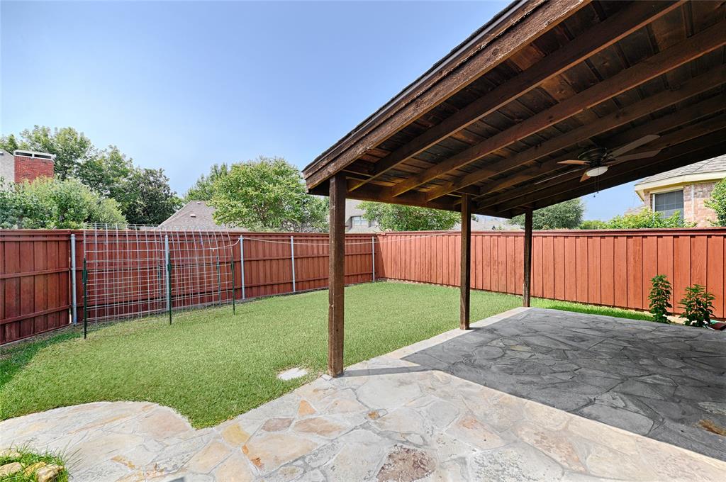 9718 Wolf Creek Drive Property Photo 28