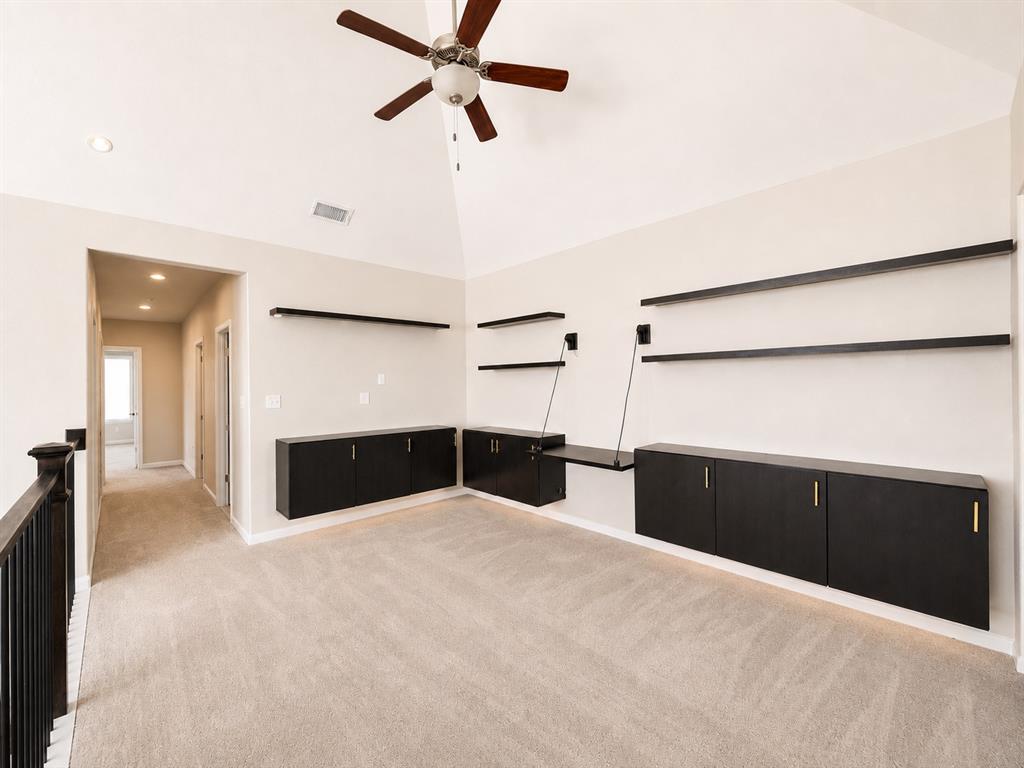 1053 Emil Place Property Photo 20
