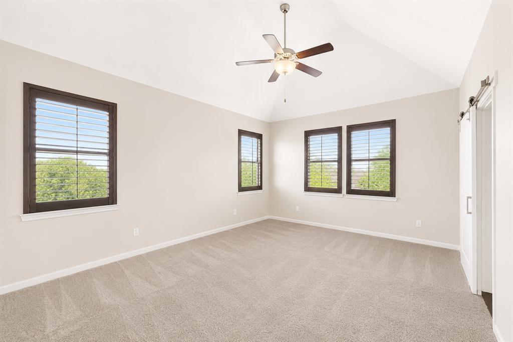 1053 Emil Place Property Photo 24