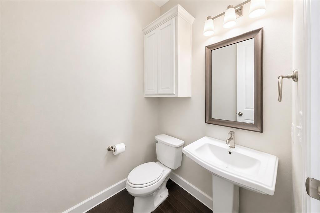 1053 Emil Place Property Photo 34