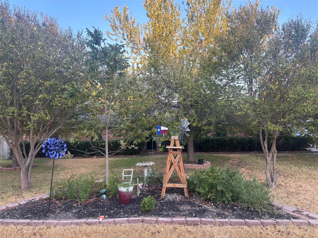 1107 W Sharpshire Drive Property Photo 1