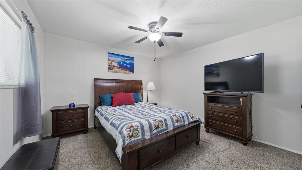 3904 Winding Way Property Photo 22