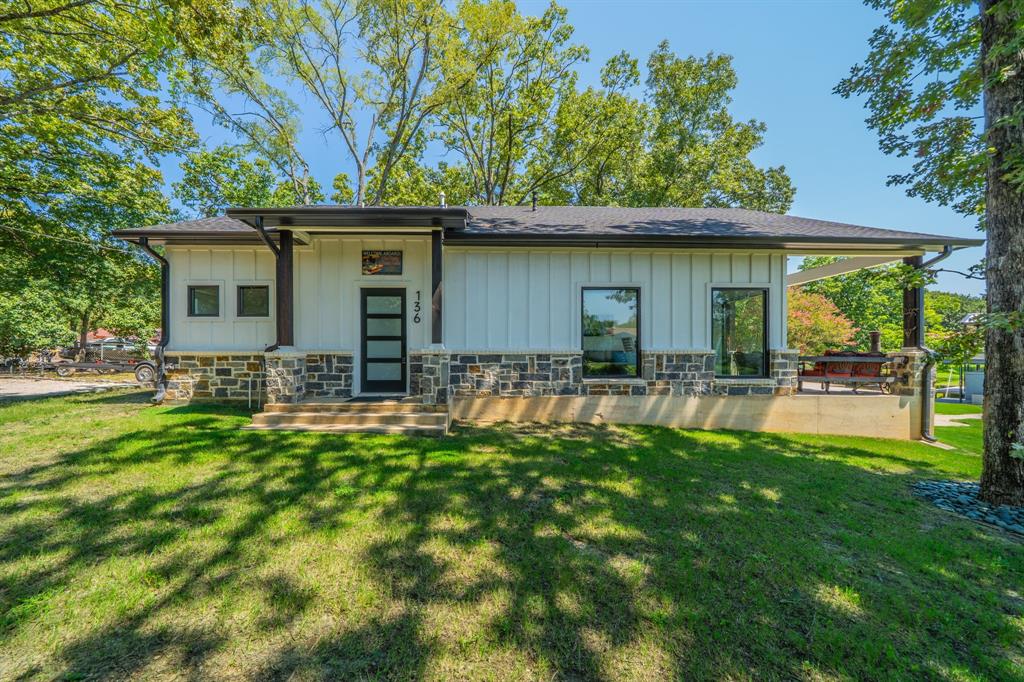 136 Deer Park Loop Property Photo 1