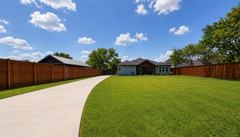 921 Delk Drive Property Photo 8