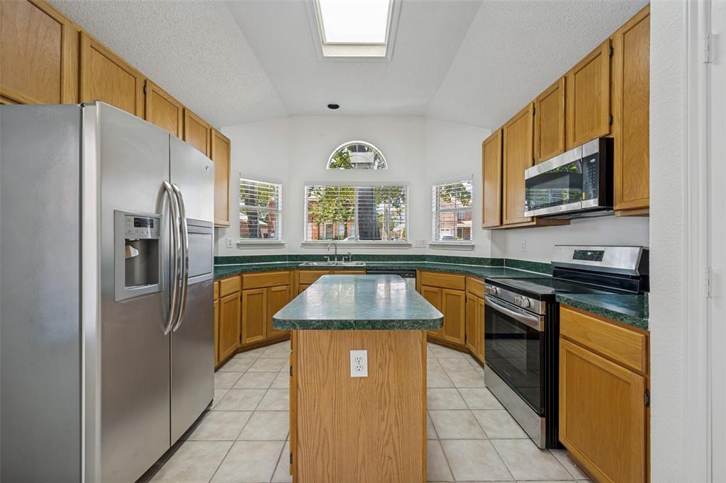 1521 Morrison Drive Property Photo 10