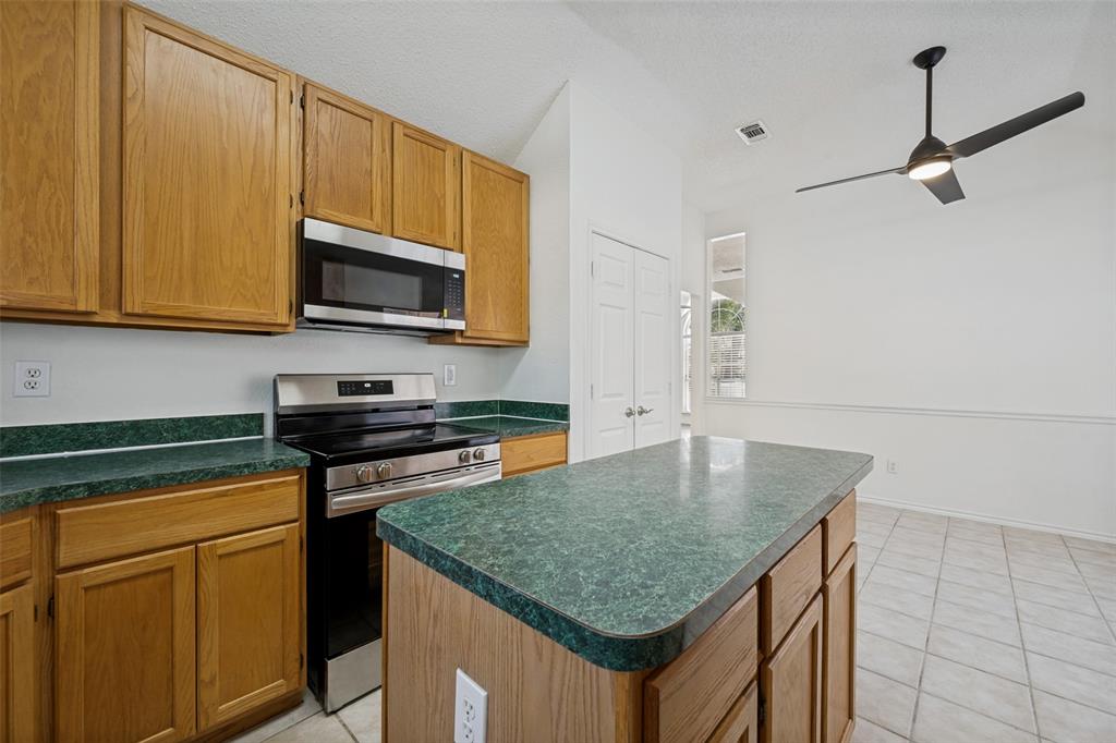 1521 Morrison Drive Property Photo 11