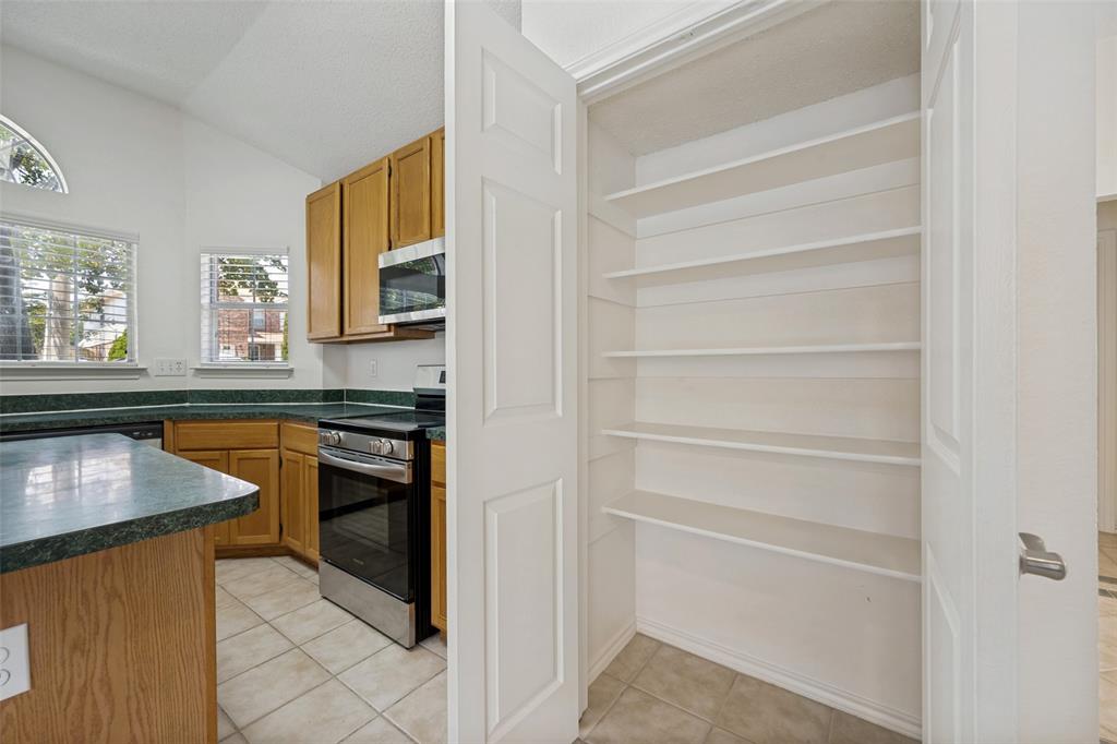 1521 Morrison Drive Property Photo 12