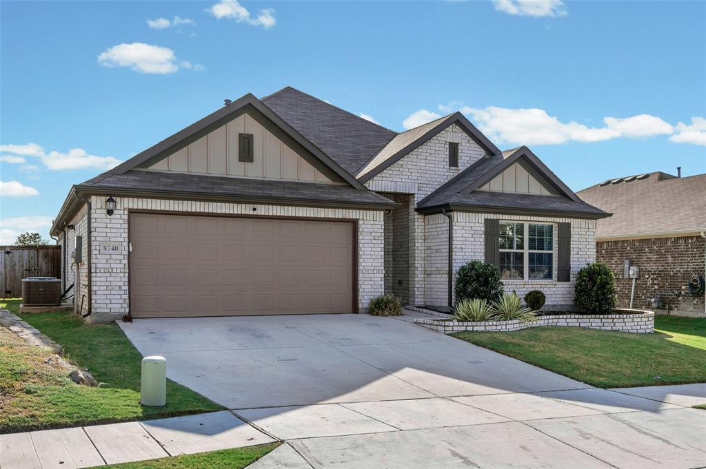 8740 Copper River Drive Property Photo 3
