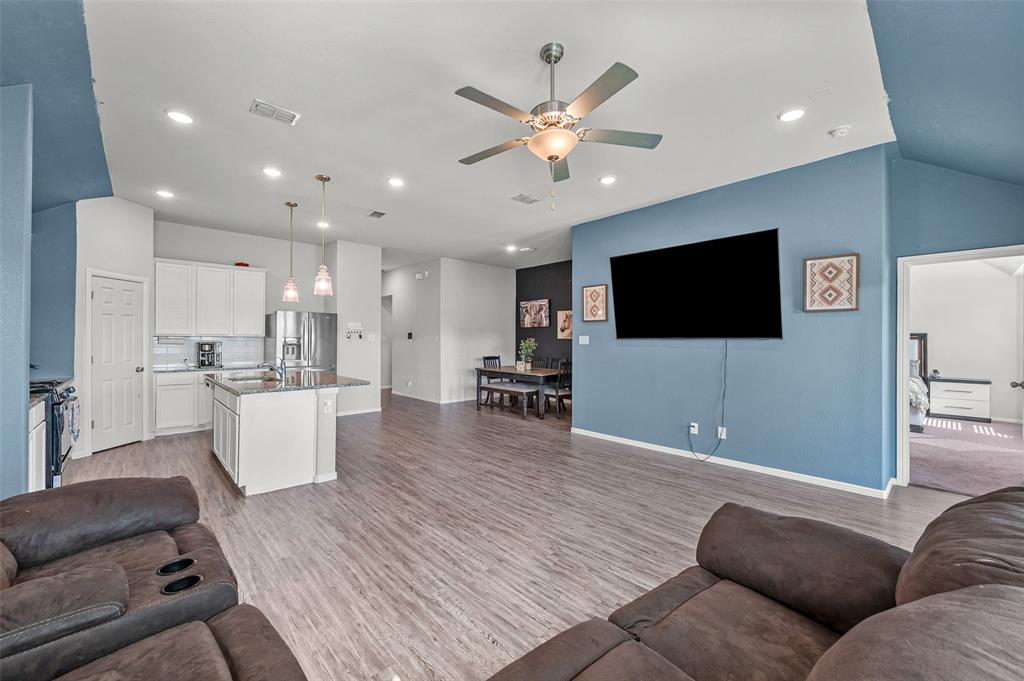 8740 Copper River Drive Property Photo 16