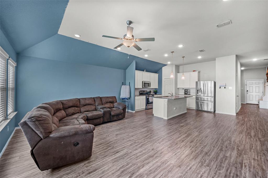 8740 Copper River Drive Property Photo 17