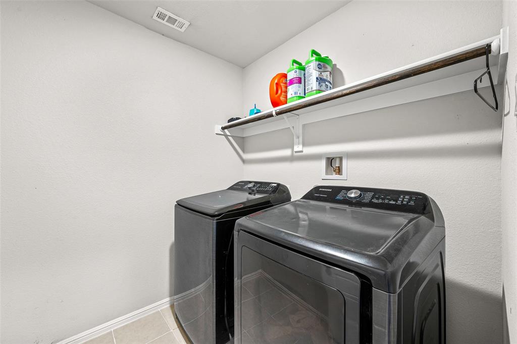 8740 Copper River Drive Property Photo 32