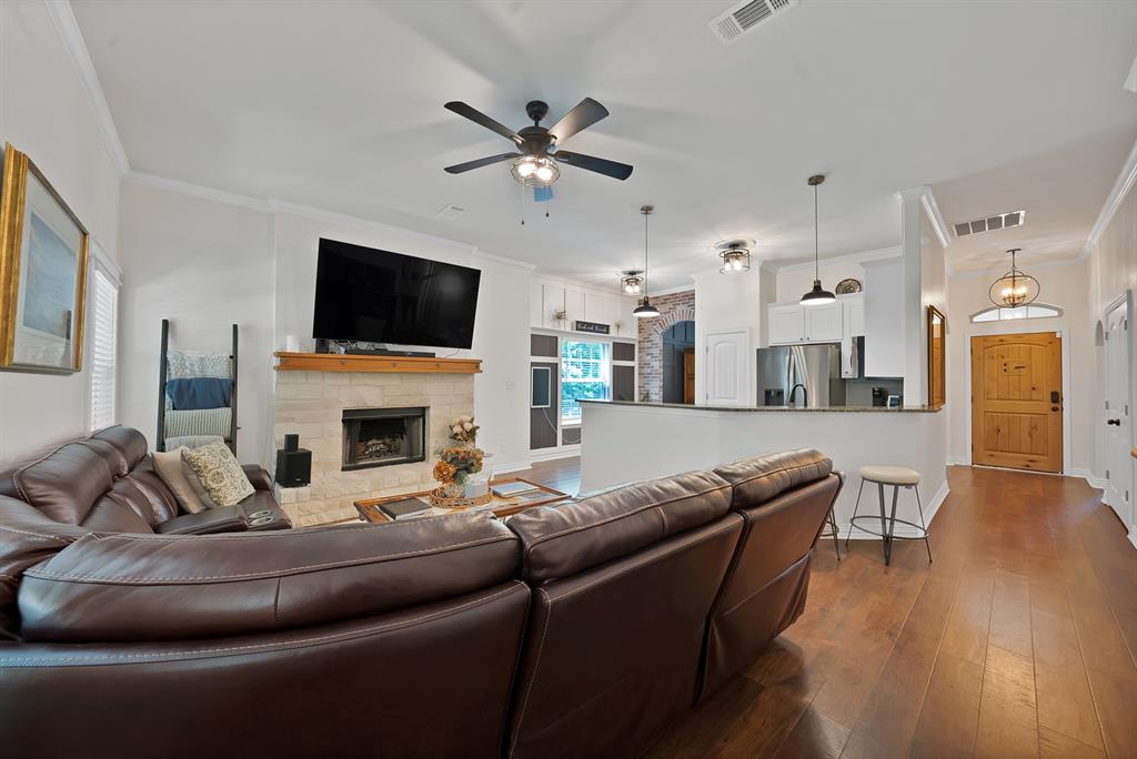 1216 N Elm Street Property Photo 7