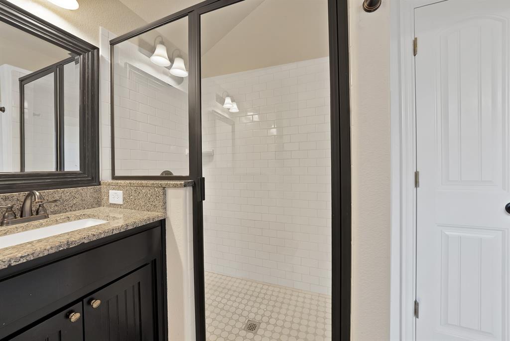 1216 N Elm Street Property Photo 23