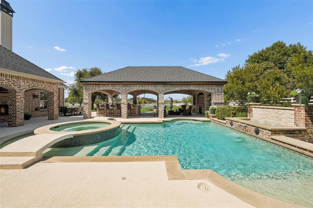 963 Noble Champions Way Property Photo 34