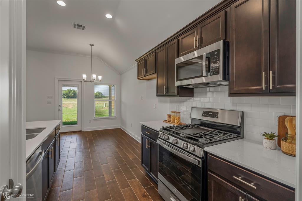 4206 Toledo Bend Drive Property Photo 14