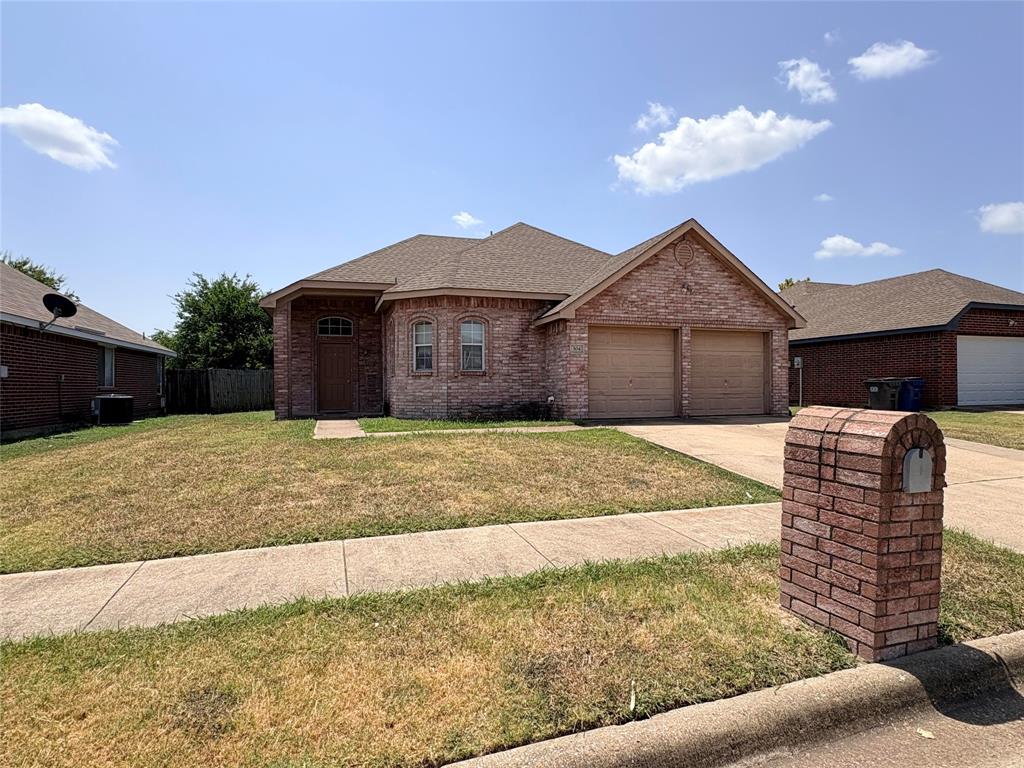 304 W Glen Meadow Drive Property Photo 1