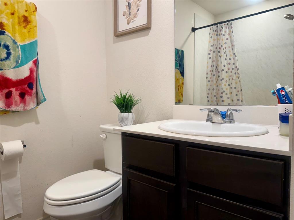 2900 Peony Drive Property Photo 12