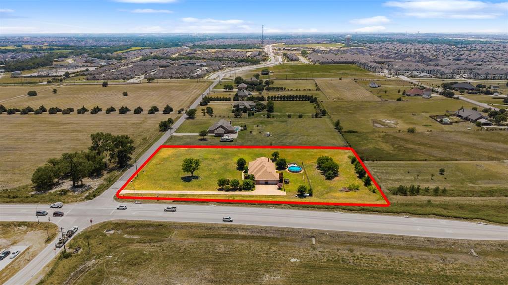 2113 S Coit Road Property Photo 4