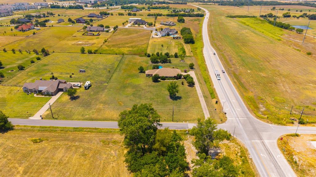 2113 S Coit Road Property Photo 5