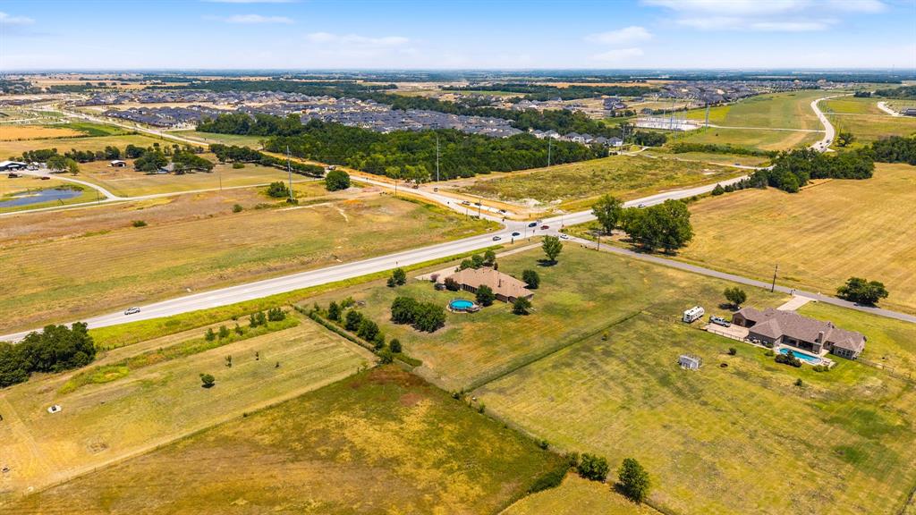 2113 S Coit Road Property Photo 9
