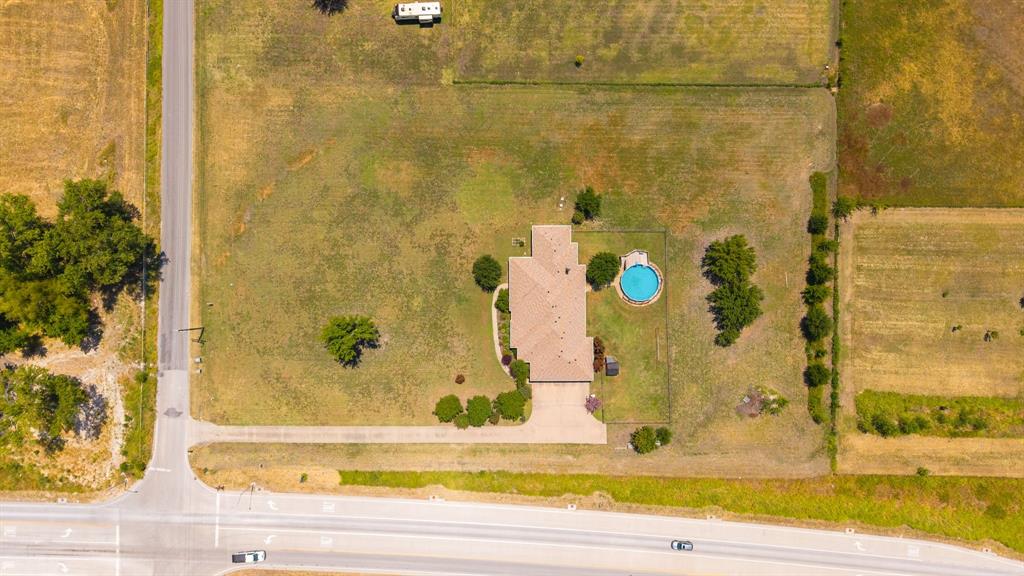 2113 S Coit Road Property Photo 13