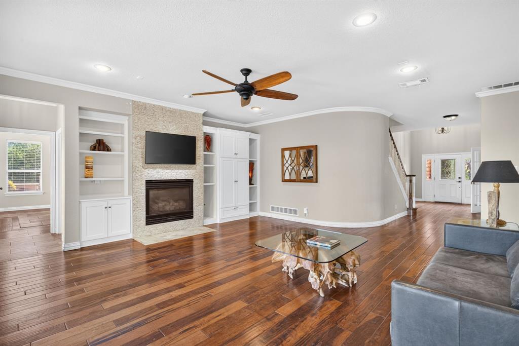 616 Redbud Court Property Photo 15