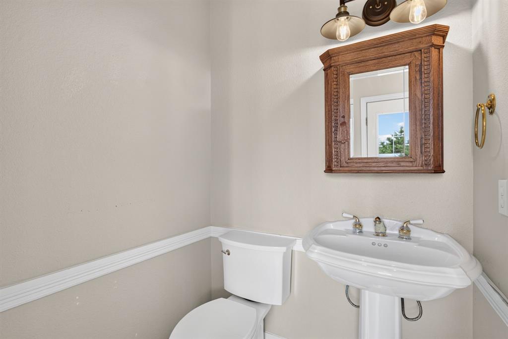 616 Redbud Court Property Photo 16