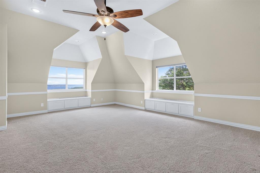 616 Redbud Court Property Photo 29