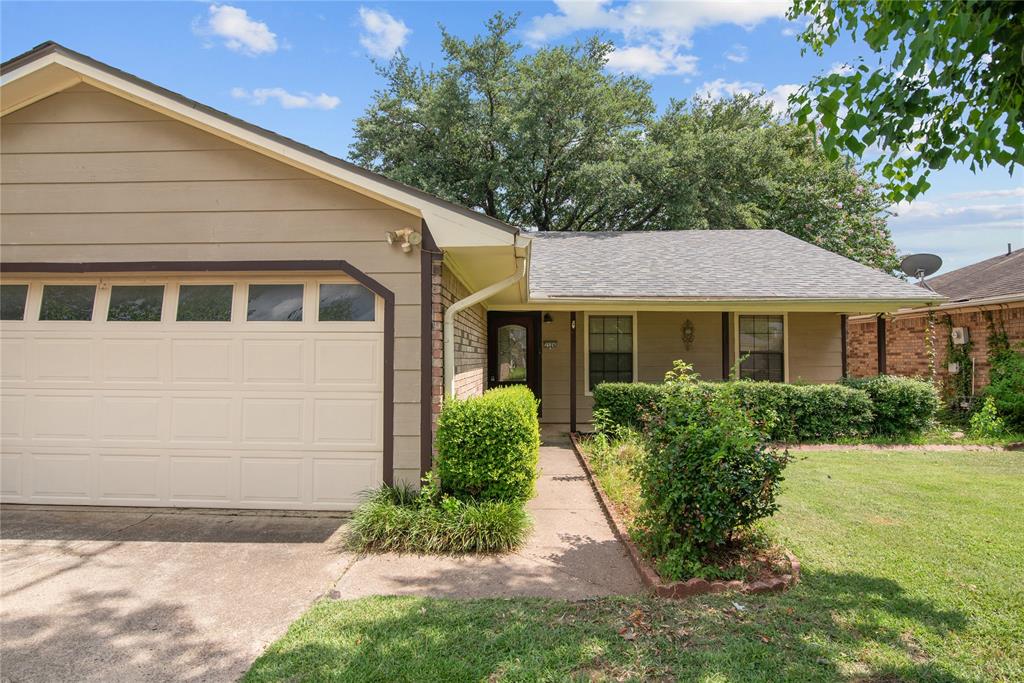 2526 Downs Circle Property Photo 4
