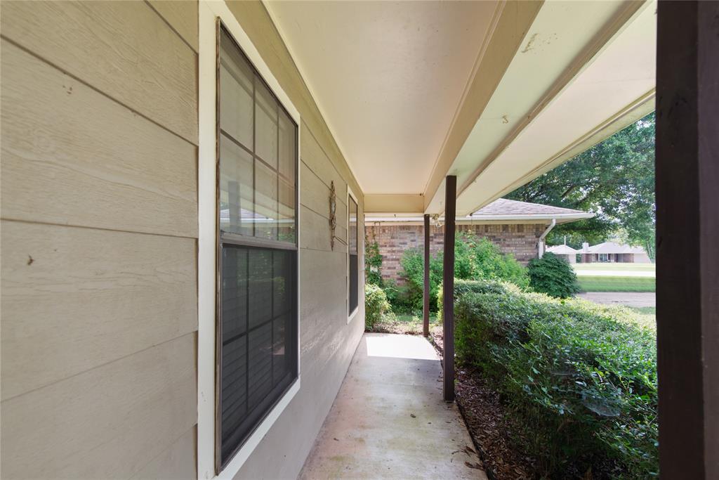 2526 Downs Circle Property Photo 6