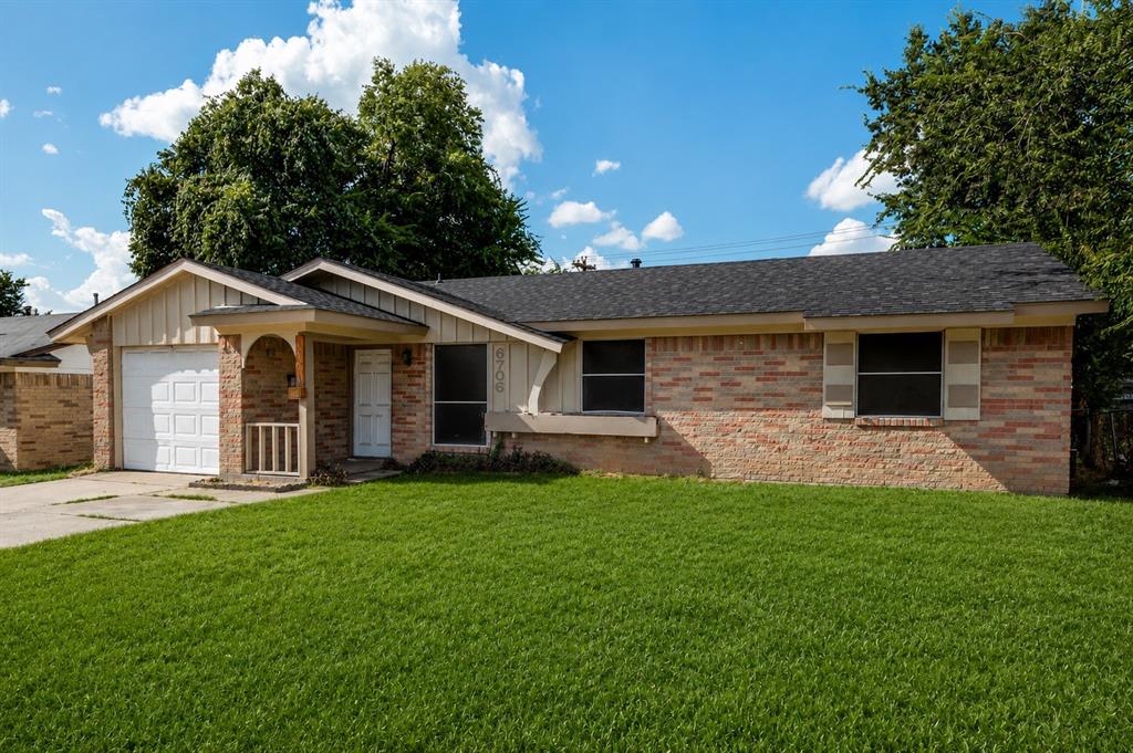 6706 La Grange Drive Property Photo 3