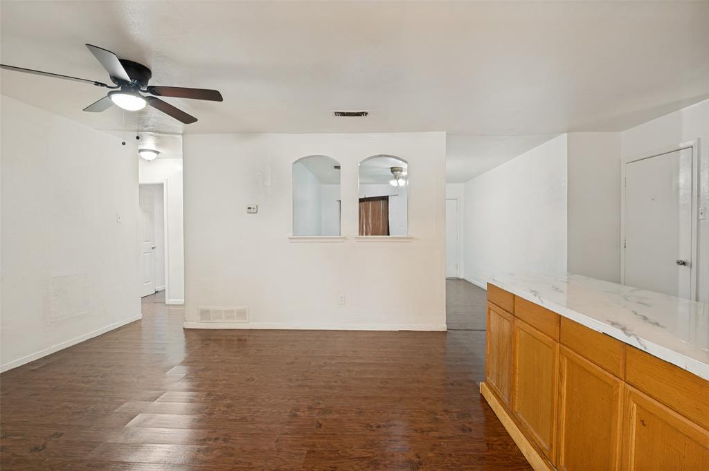 6706 La Grange Drive Property Photo 9