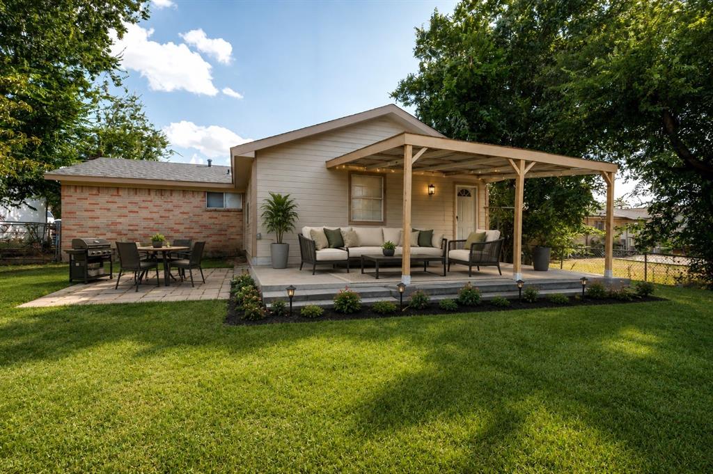 6706 La Grange Drive Property Photo 34