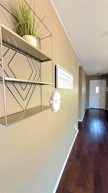 12395 Foothill Lane Property Photo 5