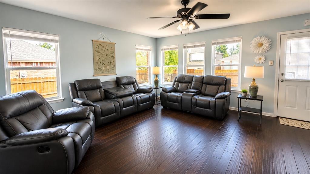 12395 Foothill Lane Property Photo 6