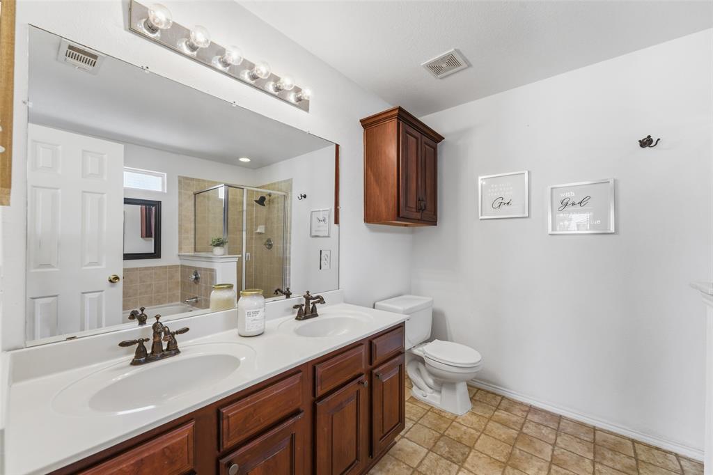 12395 Foothill Lane Property Photo 11