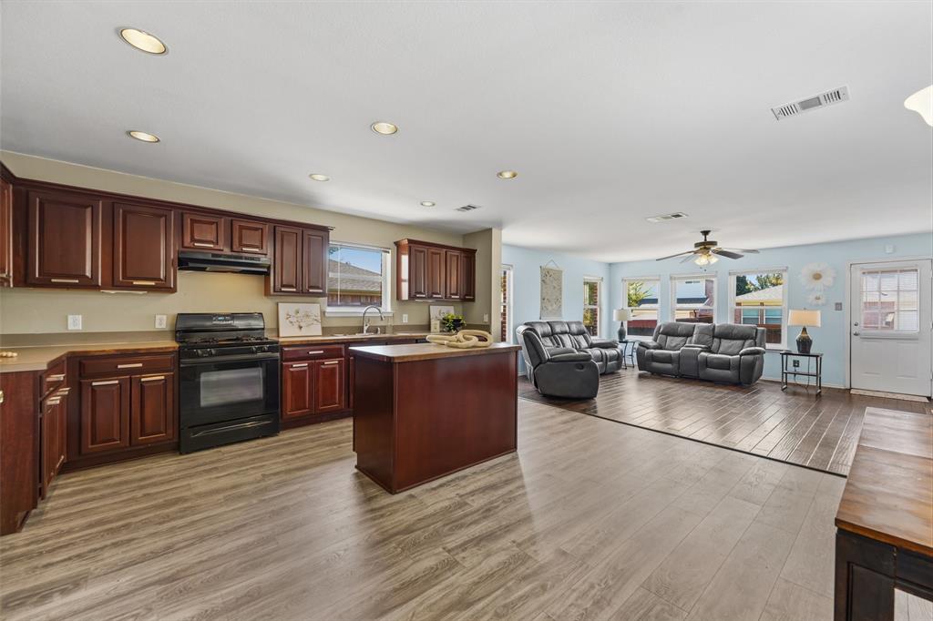 12395 Foothill Lane Property Photo 18