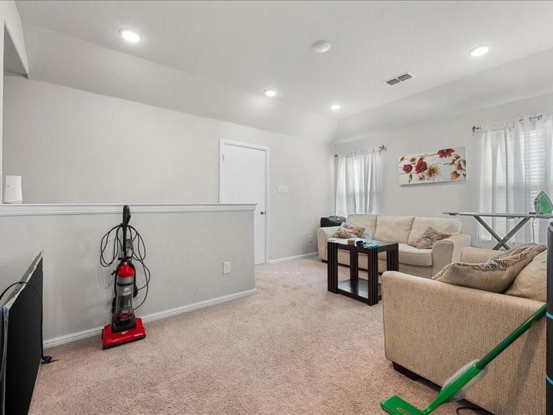 1215 Putnam Street Property Photo 17