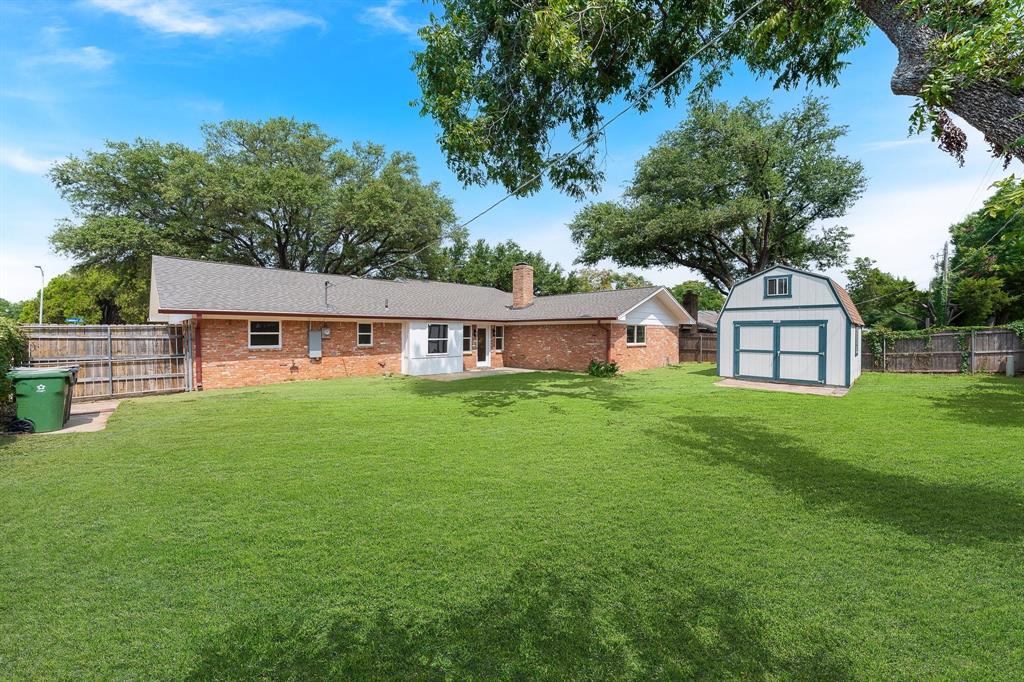 1815 Lakemont Drive Property Photo 5
