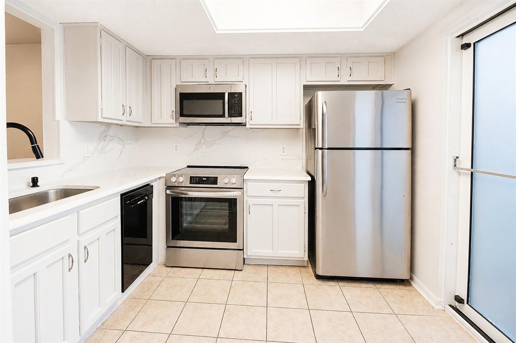 14122 Churchill Estates Boulevard Property Photo 5