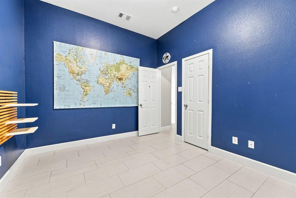 4849 Summer Oaks Lane Property Photo 24