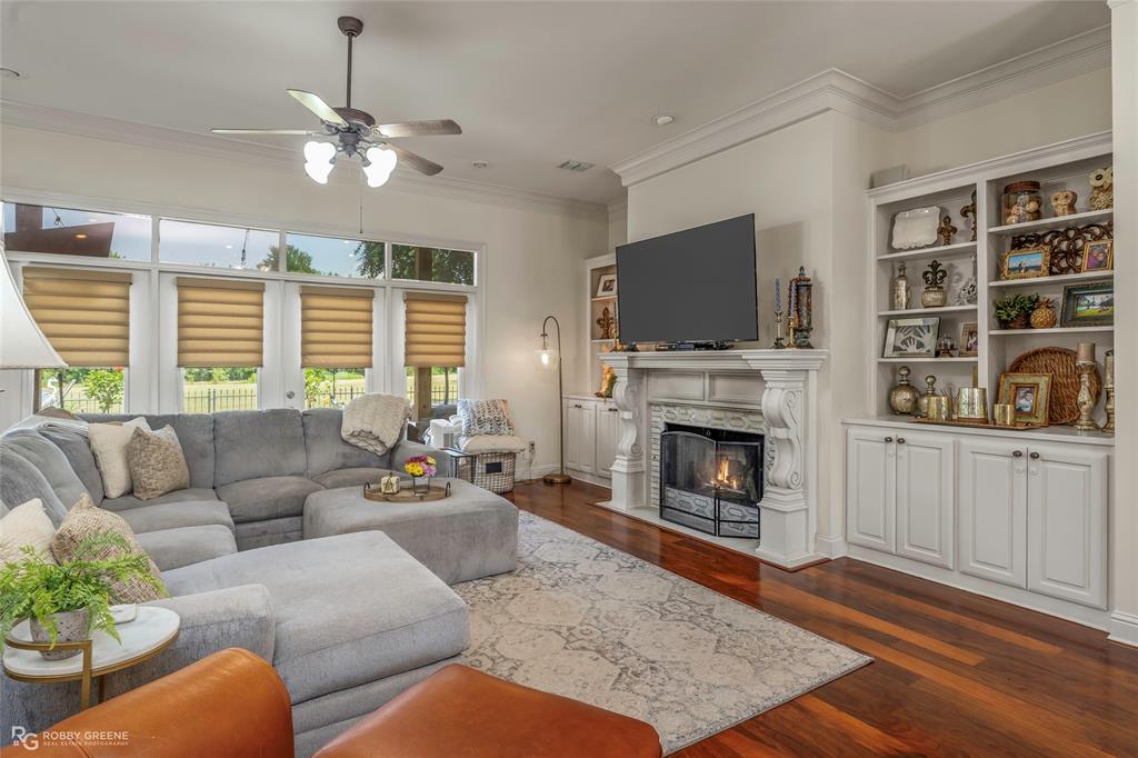 60 Turnbury Drive Property Photo 4
