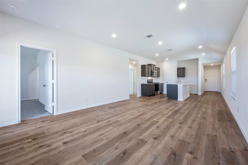 1903 Feeder Way Property Photo 9