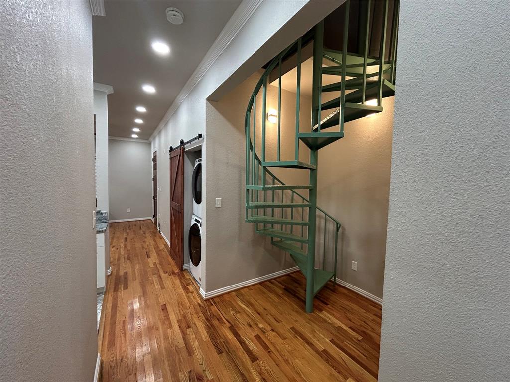 505 S Storey Street Property Photo 6