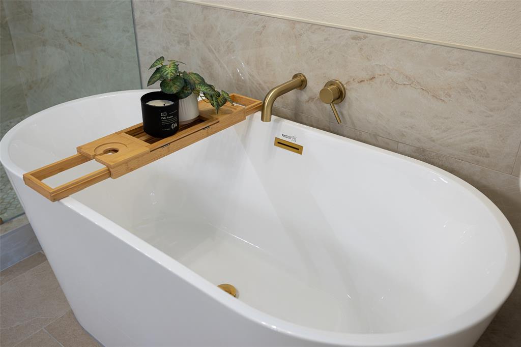 15653 Crown Cove Lane Property Photo 20
