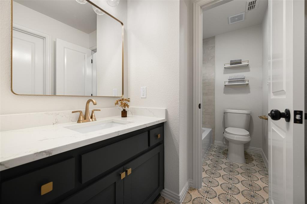 15653 Crown Cove Lane Property Photo 32